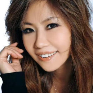 Dengarkan lagu 烟雨唱扬州 nyanyian 李殊 dengan lirik