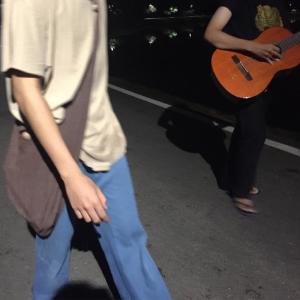 ดาวน์โหลดและฟังเพลง ความฝันคืนวันฉันจินตนาการ พร้อมเนื้อเพลงจาก ดารานักร้องหลายคน