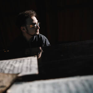 default playlist img