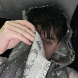 收聽Luka的Cry for help (Explicit)歌詞歌曲