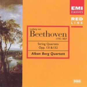 收聽Alban Berg Quartet的String Quartet No. 15 in A Minor, Op. 132: III. Molto adagio歌詞歌曲