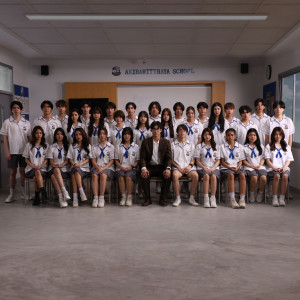 收聽Autta的Homeroom (From "Homeroom29ตัวประกัน")歌詞歌曲