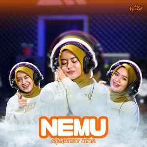 Dengarkan Nemu lagu dari Woro Widowati dengan lirik