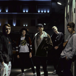 ดาวน์โหลดและฟังเพลง Gang Bang พร้อมเนื้อเพลงจาก УЗЫ НАС
