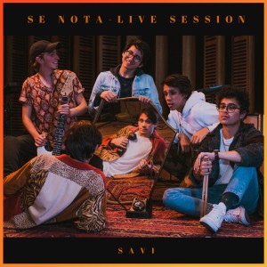 Listen to Se Nota (Live Session) song with lyrics from Simon Savi