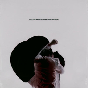 ดาวน์โหลดและฟังเพลง SLOW DANCING IN THE DARK (Loud Luxury Remix) พร้อมเนื้อเพลงจาก Joji