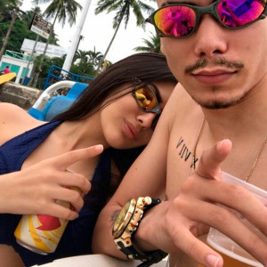 Album Bucetas confusas perdem pirocas incríveis (Explicit) from Mc Souza