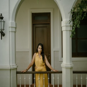 ดาวน์โหลดและฟังเพลง manis di awal พร้อมเนื้อเพลงจาก ECY SITUMEANG