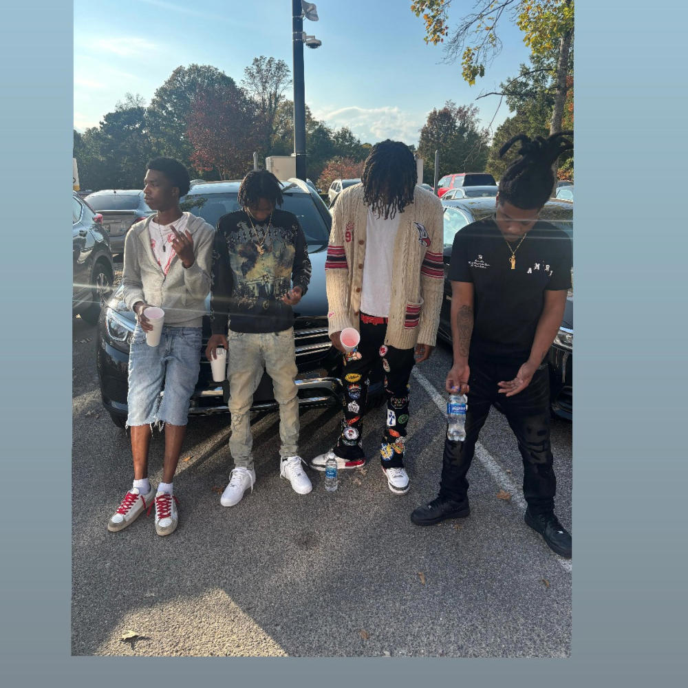 Elite (feat. Jay?, Slim & Hollywood) (Explicit)
