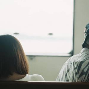 收聽Feeling Jam的ให้เธอจากไปก่อน歌詞歌曲