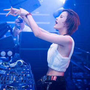 收聽李顏超的車載勁爆DJ (酒吧蹦迪DJ)歌詞歌曲