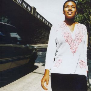 ดาวน์โหลดและฟังเพลง J'ai besoin d'amour พร้อมเนื้อเพลงจาก China Moses
