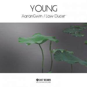 ดาวน์โหลดและฟังเพลง Young พร้อมเนื้อเพลงจาก AaronGwin