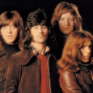 ดาวน์โหลดและฟังเพลง Flying (Remastered 2010) พร้อมเนื้อเพลงจาก Bad Finger