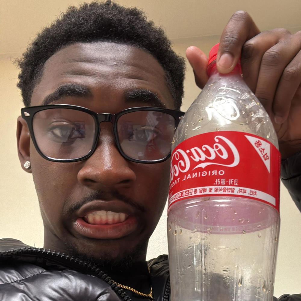 Coca Cola (feat. R1) (Explicit)