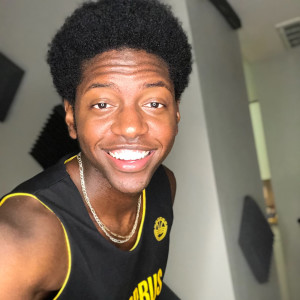 Dengarkan lagu Mixed Signals nyanyian Joseph Allen dengan lirik