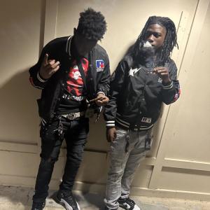 收聽Dee Rakkz的Off The Head (Explicit)歌詞歌曲