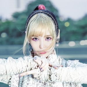 ดาวน์โหลดและฟังเพลง Singer Songwriter พร้อมเนื้อเพลงจาก Oomori Seiko