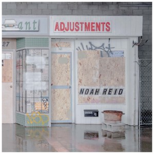 Dengarkan lagu Everything's Fine nyanyian Noah Reid dengan lirik