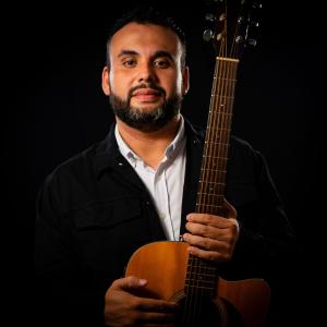 Dengarkan lagu Nada es Imposible nyanyian Bryan Castro dengan lirik
