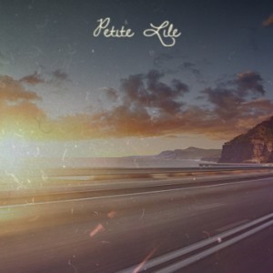 Listen to Petite Lile song with lyrics from Django Reinhardt