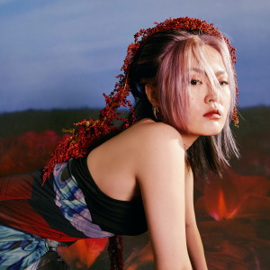 Listen to 孤女情挑 song with lyrics from 祁紫檀