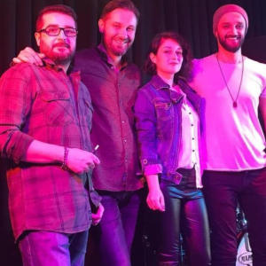 default playlist img