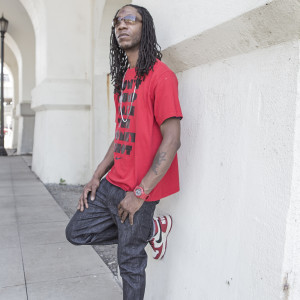 Dengarkan Danny Green (Explicit) lagu dari P-Slim dengan lirik