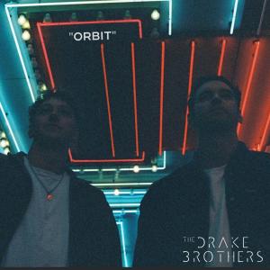收聽The Drake Brothers的Orbit歌詞歌曲