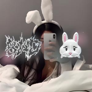 ดาวน์โหลดและฟังเพลง BAD BUNNY (Explicit) พร้อมเนื้อเพลงจาก DEVA