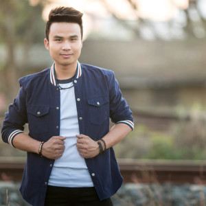 ดาวน์โหลดและฟังเพลง หลายใจแต่ไม่เคยคบใครหลายคน พร้อมเนื้อเพลงจาก ภูเงิน ภาธร