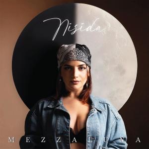 Nisida的專輯MEZZALUNA