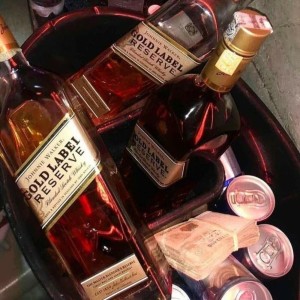 ดาวน์โหลดและฟังเพลง DENTRO DO CAMAROTE (Explicit) พร้อมเนื้อเพลงจาก DJ WL DO V.A