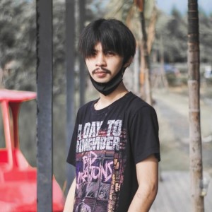 收聽F PAKIN的ไม่เป็นอะไร歌詞歌曲