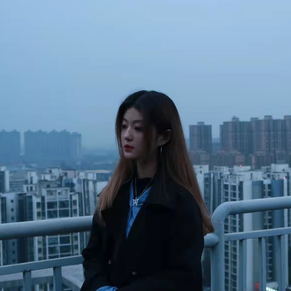 李佳仪