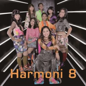 收聽Harmoni 8的Kala Berpisah歌詞歌曲
