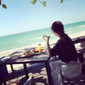 Listen to 后来遇见她 song with lyrics from 鱼大仙