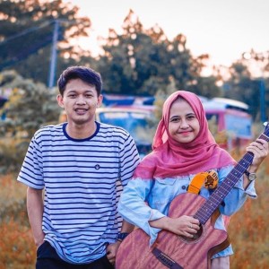 Listen to Kowe Tresnoku song with lyrics from Didik Budi