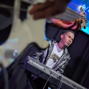 default playlist img