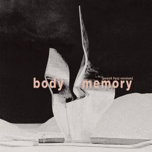 Jess Cornelius的專輯Body Memory (Peach Fuzz Version)
