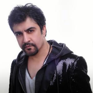 收聽Karwan Kamil的Jemile歌詞歌曲