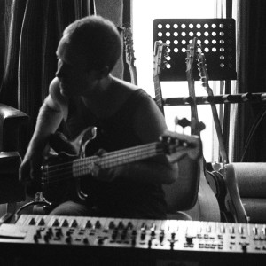 Dengarkan Red Dirt Angel lagu dari Cousin Tony's Brand New Firebird dengan lirik