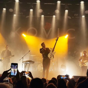 收聽Kovic的Blame (Live at Islington Assembly Hall, 2019)歌詞歌曲