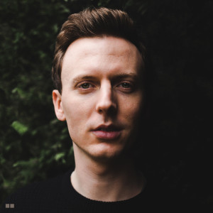 Listen to Best Clothes (Acoustic) song with lyrics from Joe Hicks