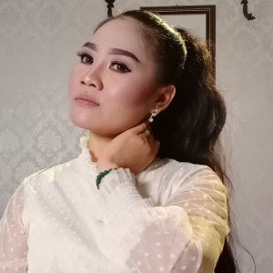 Listen to Mental Anggur song with lyrics from Susy Arzetty