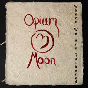 Dengarkan lagu The Mystery nyanyian Opium Moon dengan lirik