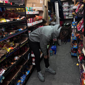 收聽8deuceee7的Js on (Explicit)歌詞歌曲