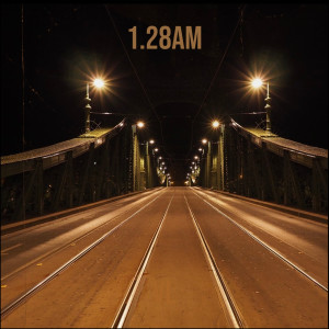 Album 1.28am oleh VL