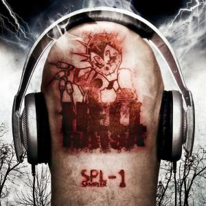 Dengarkan lagu Hoody im Hood nyanyian Kaisa dengan lirik