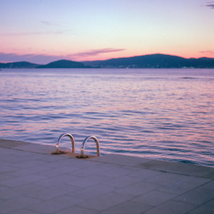Album Coastline (Loverground Remix) from Snowk